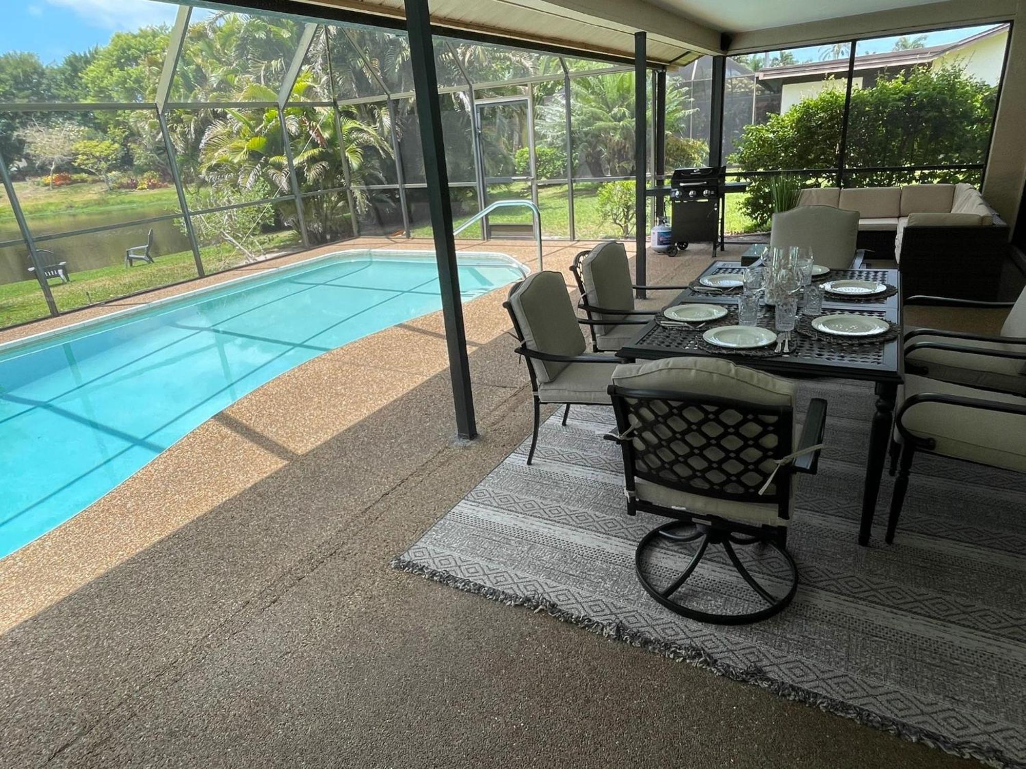 Pool Home With A New Sparkling Pool, Close To Beach, Lovely Lake View North North Naples Dış mekan fotoğraf
