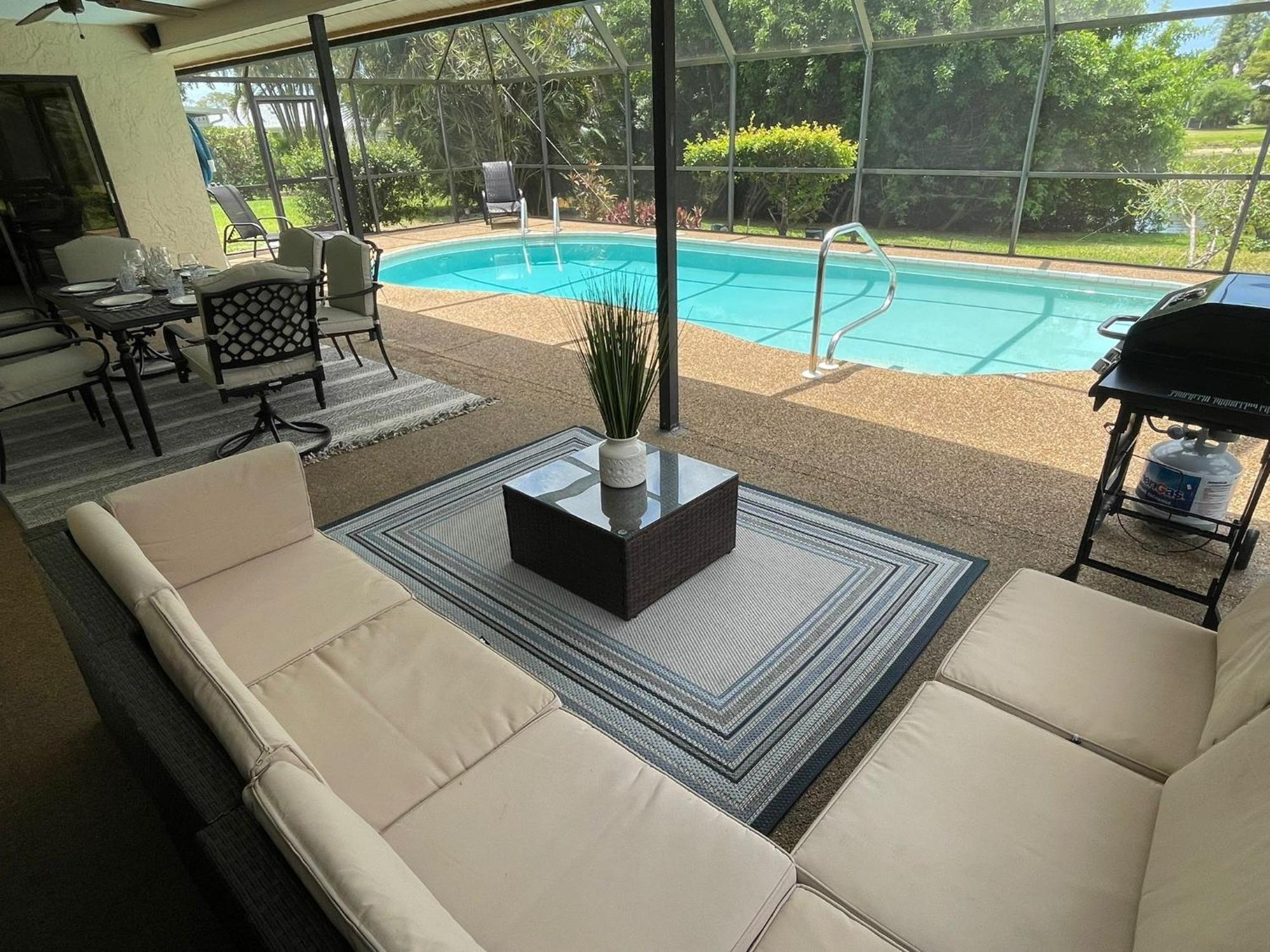 Pool Home With A New Sparkling Pool, Close To Beach, Lovely Lake View North North Naples Dış mekan fotoğraf