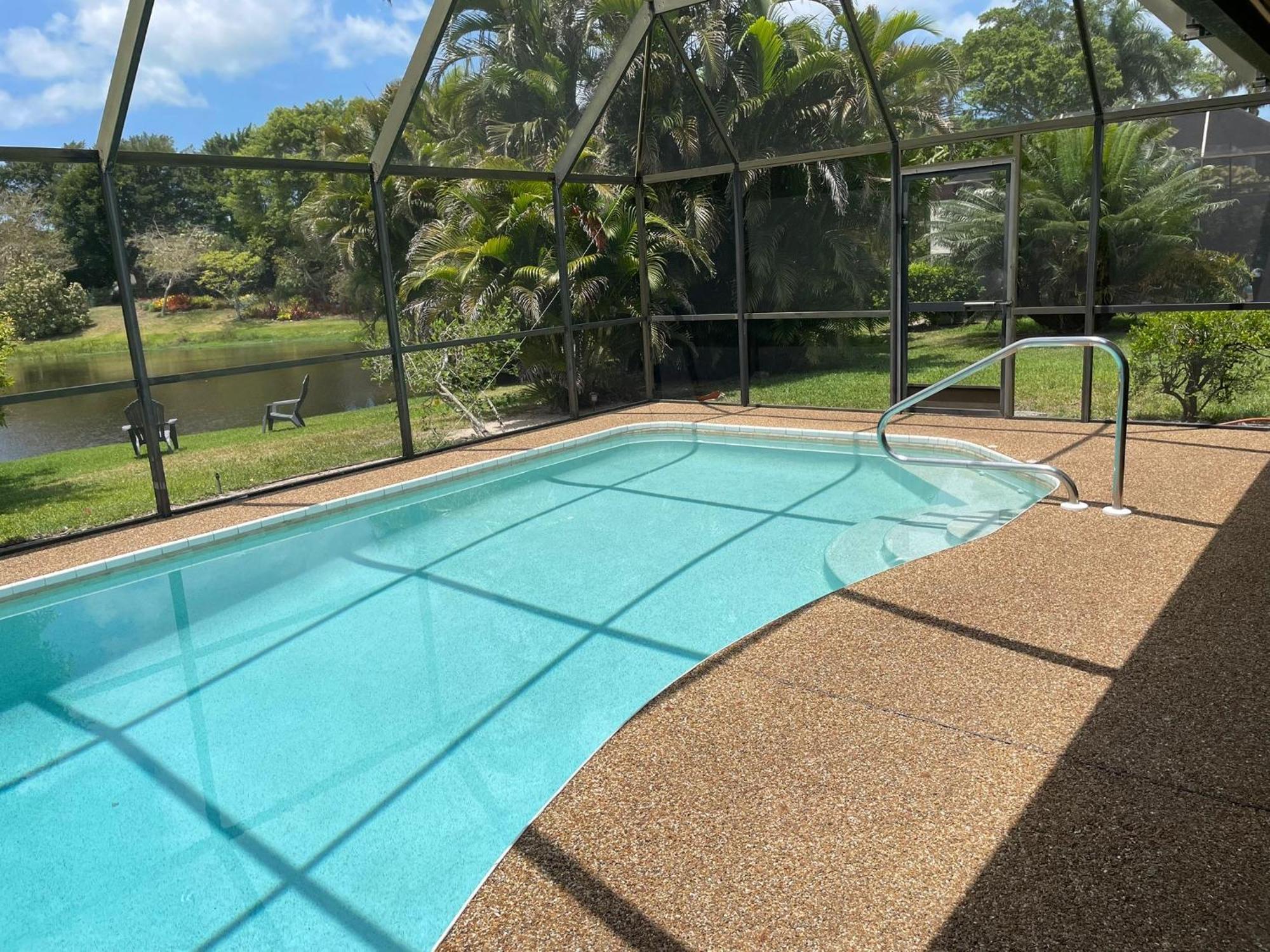 Pool Home With A New Sparkling Pool, Close To Beach, Lovely Lake View North North Naples Dış mekan fotoğraf